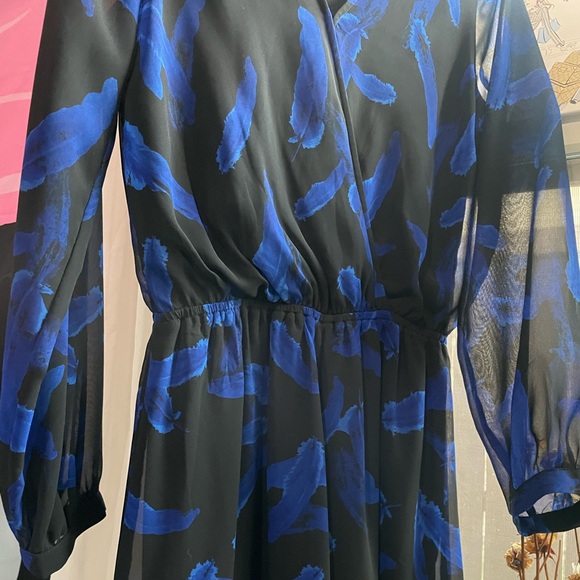 Express feather print v neck long sleeve romper - Picture 13 of 15